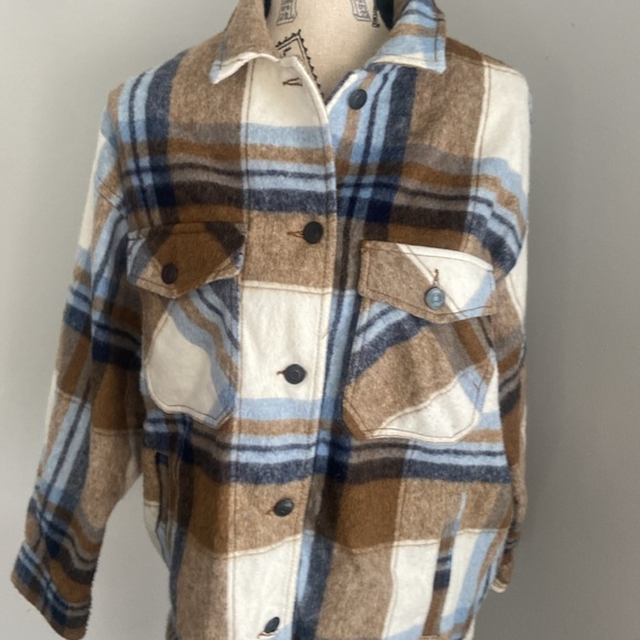 ZARA WOOL BLEND PLAID OVERSHIRT SHACKET
JACKET - Picture 2 of 7